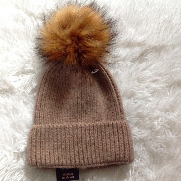 Norla Canada Handmade Women/'s Knit Beanie Winter Hat Cap Pom Pom Green